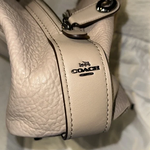 Coach Handbag - Picture 7 of 10